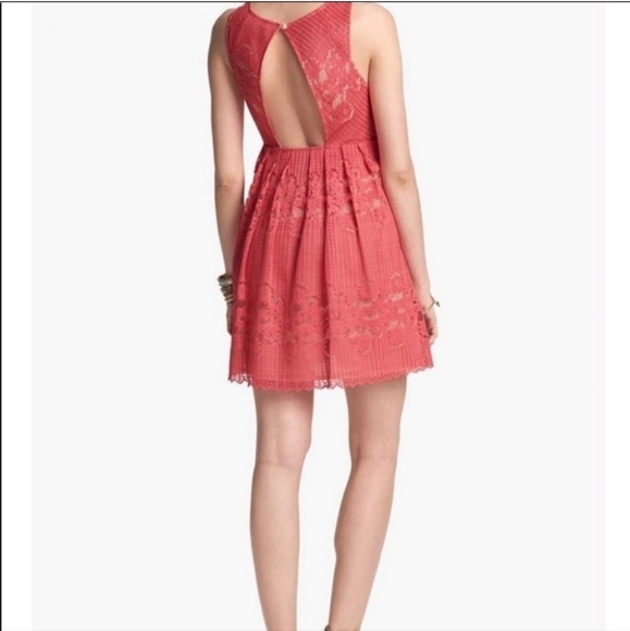 Free People Rocco Coral Lace Fit & Flare Mini Dress Open Back Sleeveless Sz 6 - Picture 9 of 16